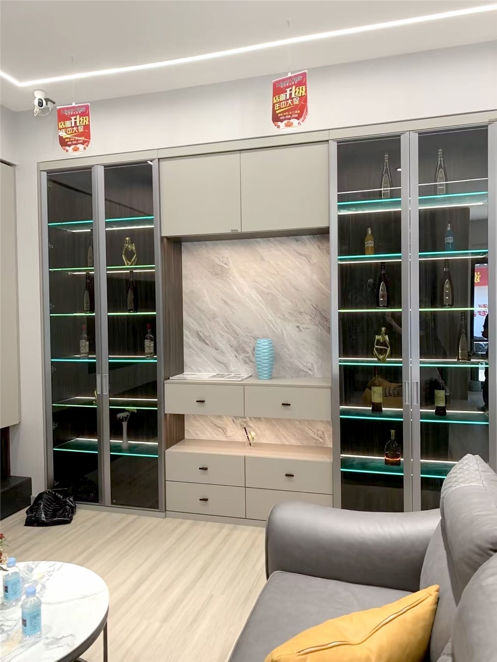 ��������